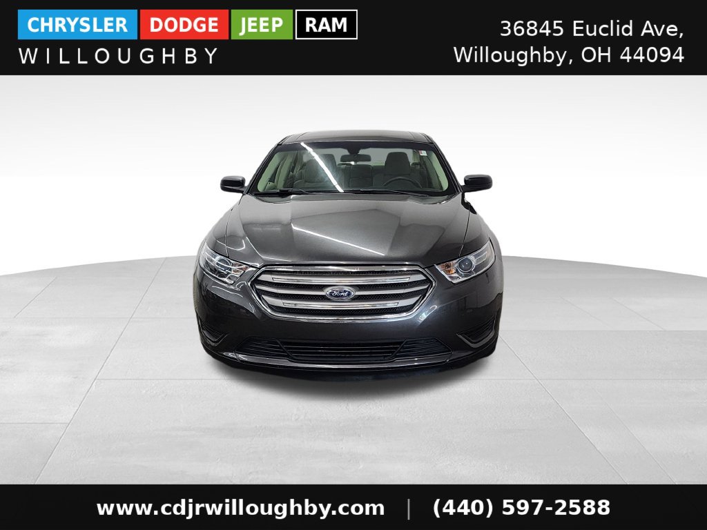 Used 2017 Ford Taurus SE FWD image 2