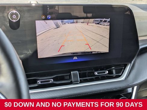 Used 2025 Chevrolet Equinox LT FWD image 16