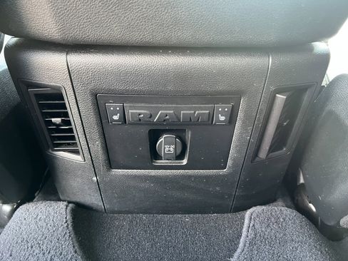 Used 2018 RAM 2500 Laramie image 28