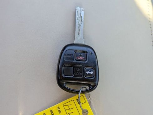 Used 2004 Lexus SC 430 Convertible image 25