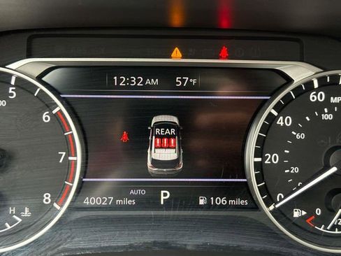 Used 2023 Nissan Rogue SV w/ SV Premium Package image 24