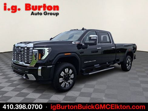 New 2026 GMC Sierra 2500 Denali w/ Denali Reserve Package AWD/4WD image 2