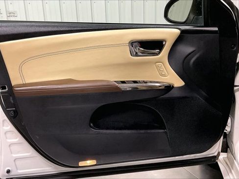 Used 2013 Toyota Avalon Limited FWD image 23