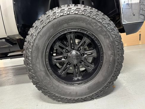 Used 2007 GMC Sierra 2500 SLT w/ Entertainment Package image 2