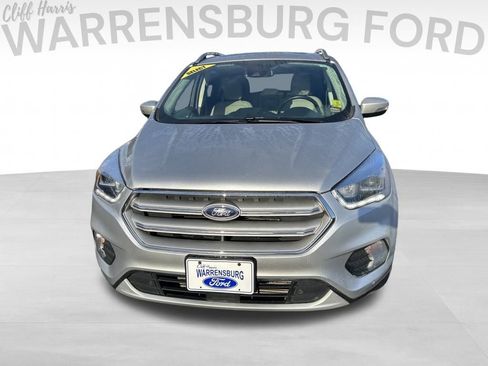 Used 2019 Ford Escape Titanium image 2