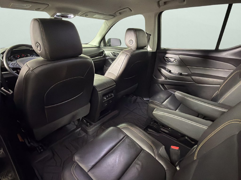 Used 2020 Chevrolet Traverse RS w/ LPO, Floor Liner Package FWD image 26