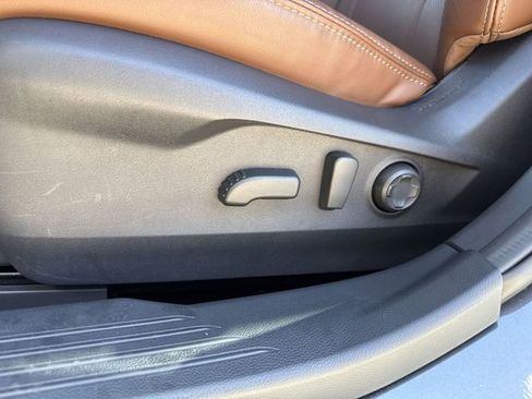 Used 2025 Subaru Outback Touring image 19