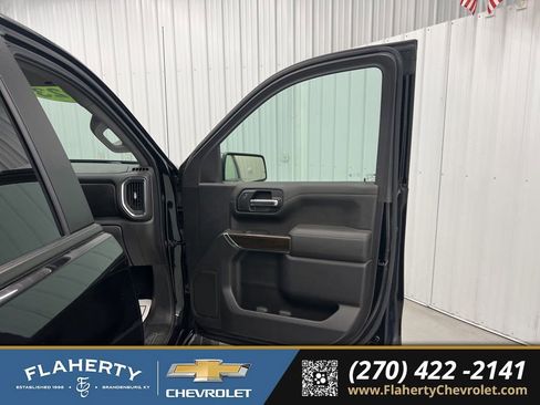 Used 2022 Chevrolet Silverado 1500 LT image 14