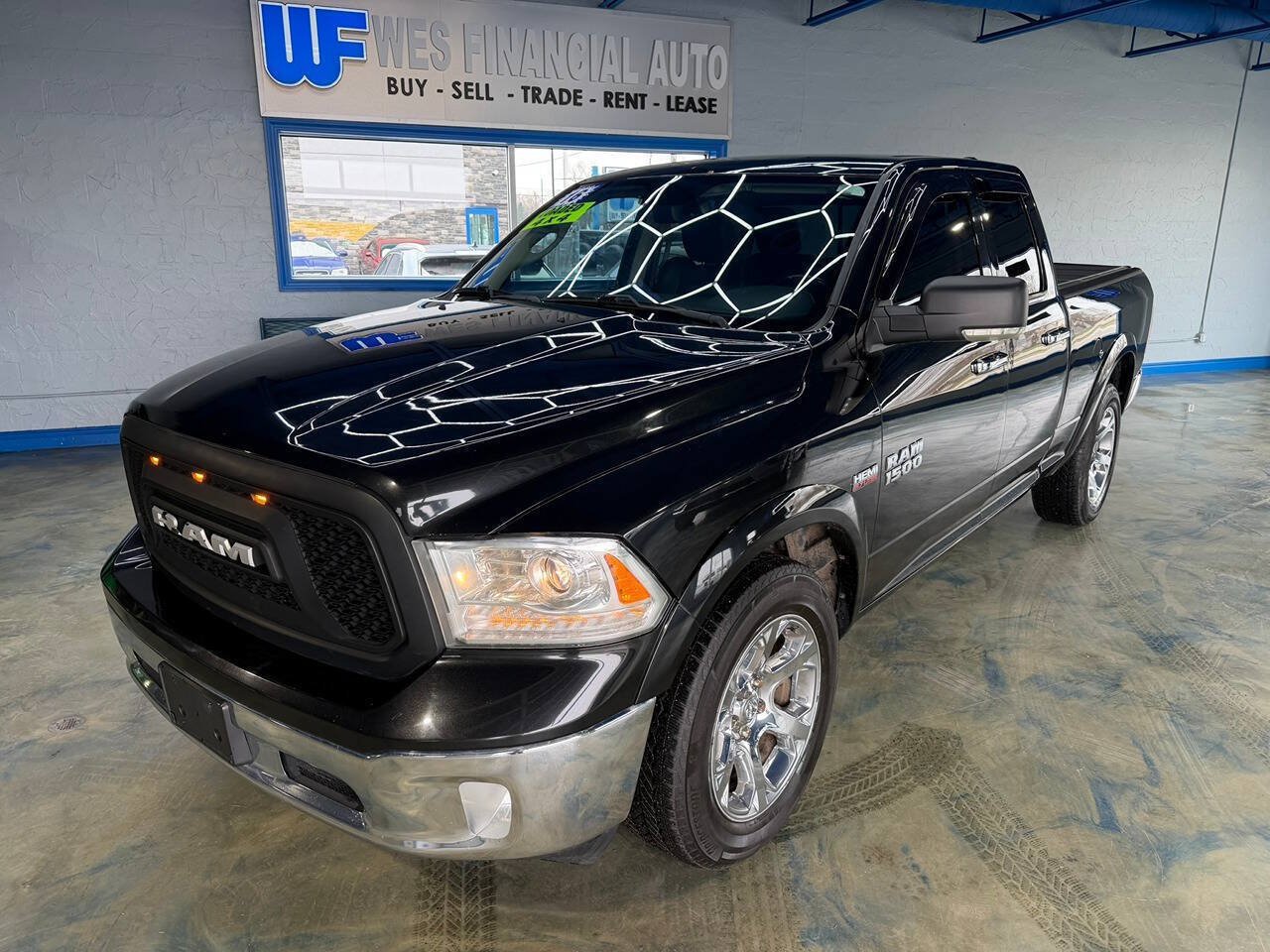 Used 2016 RAM 1500 Laramie AWD/4WD image 6
