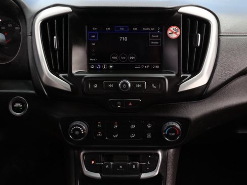 Used 2024 GMC Terrain SLE AWD/4WD image 29