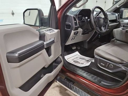 Used 2016 Ford F150 XLT w/ Equipment Group 302A Luxury AWD/4WD image 11