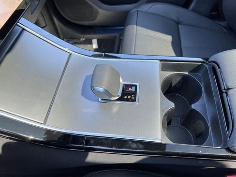 New 2026 Land Rover Range Rover Velar S image 20