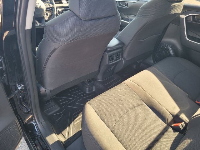 Used 2025 Toyota RAV4 LE FWD image 12