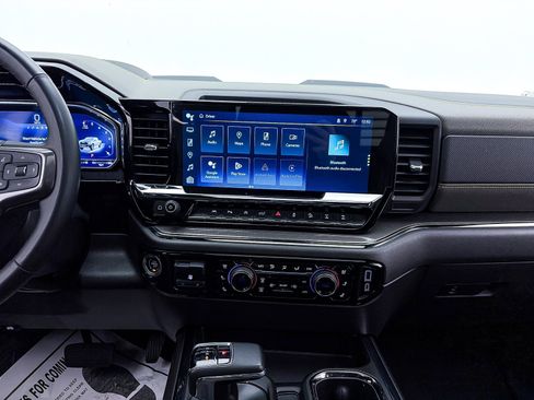 Used 2024 Chevrolet Silverado 1500 ZR2 w/ Technology Package image 11