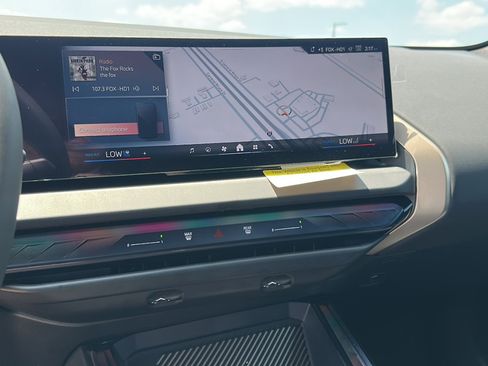 New 2025 BMW X3 xDrive30i w/ Premium Package image 21