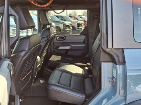 Used 2023 Ford Bronco Badlands w/ Sasquatch Package image 16