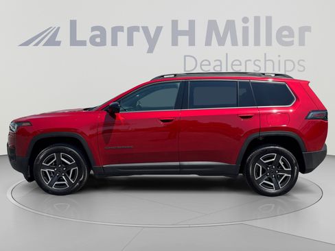 New 2026 Jeep Cherokee Laredo AWD/4WD image 2