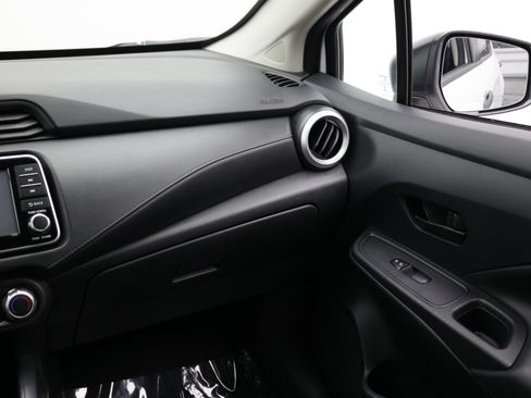 Used 2020 Nissan Versa S FWD image 30