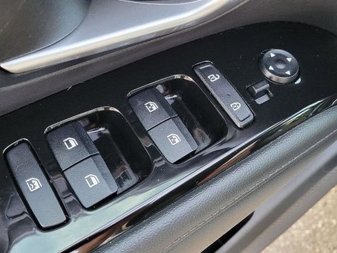 Used 2022 Hyundai Tucson Limited image 7