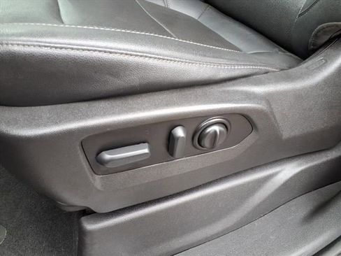 Used 2022 GMC Sierra 1500 SLT w/ SLT Premium Package image 23