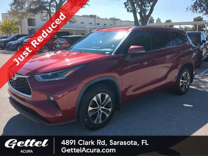 Used 2021 Toyota Highlander XLE