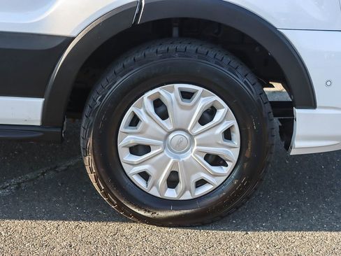 Used 2022 Ford Transit 350 XLT image 15