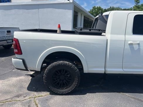 Used 2023 RAM 3500 Limited AWD/4WD image 4