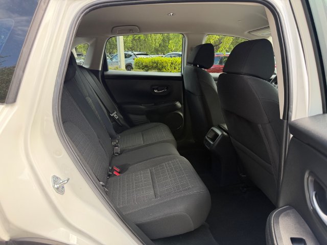 Certified 2025 Honda HR-V LX image 19