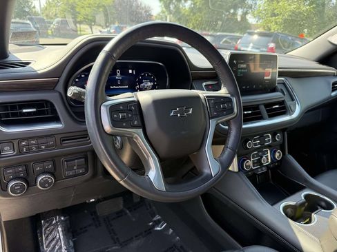 Used 2022 Chevrolet Suburban Z71 w/ Z71 Off-Road Package AWD/4WD image 2