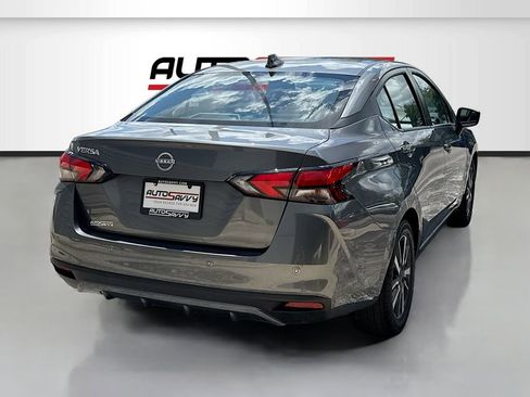Used 2025 Nissan Versa SV FWD image 7
