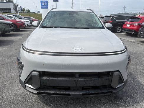 Certified 2024 Hyundai Kona SEL w/ Convenience Package AWD/4WD image 12