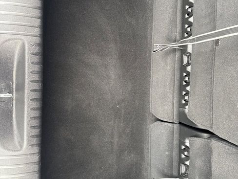 Used 2021 Chrysler Pacifica Touring w/ S Appearance Package image 29