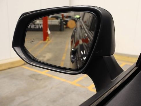 Used 2023 Toyota Highlander XSE image 41