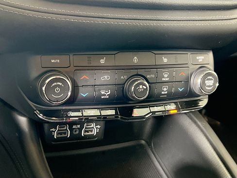 Used 2022 Dodge Durango GT w/ Blacktop Package image 15