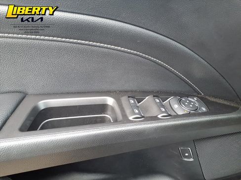Used 2019 Ford Fusion Energi Titanium image 11