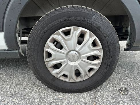 Used 2025 Ford Transit 350 XLT image 38