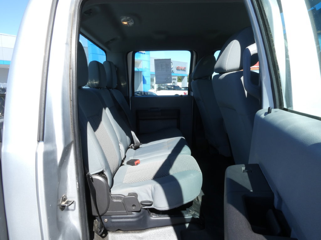 Used 2015 Ford F250 XL w/ Power Equipment Group AWD/4WD image 16