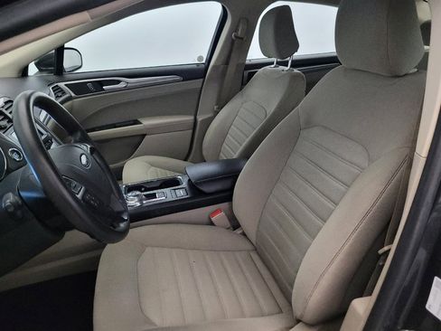 Used 2020 Ford Fusion SE FWD image 17