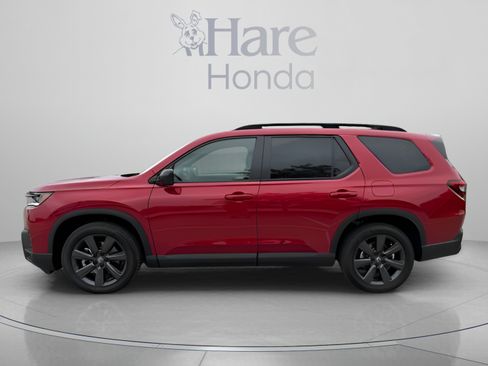 Used 2026 Honda Pilot Sport image 2