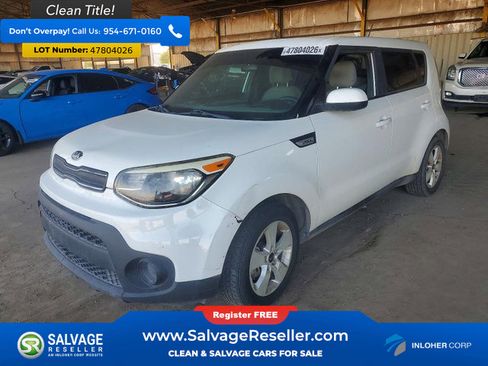 Used 2019 Kia Soul w/ Convenience Package image 1