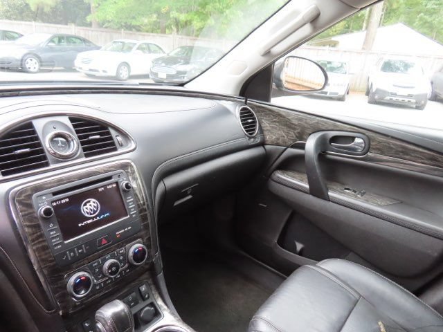 Used 2013 Buick Enclave Leather AWD/4WD image 25