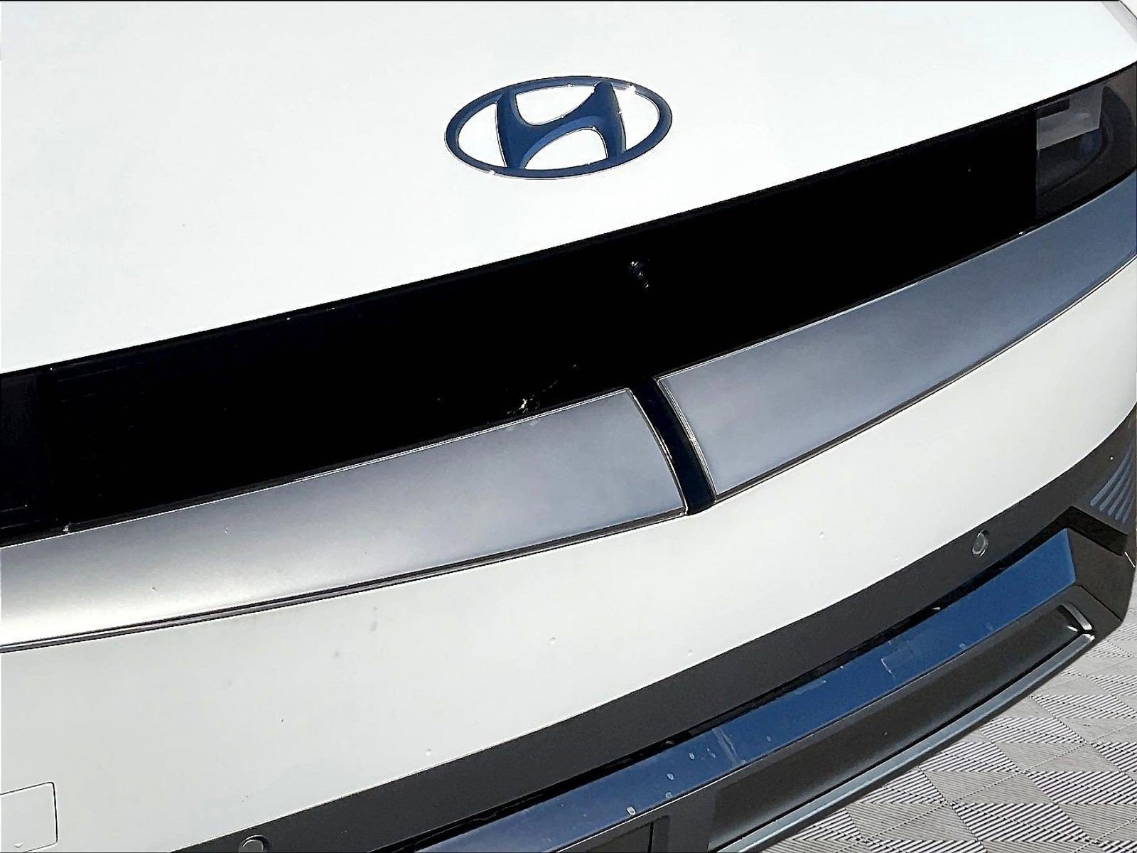 Used 2023 Hyundai Ioniq 5 Limited w/ Cargo Package AWD/4WD image 32