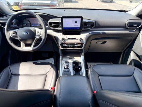 Used 2023 Ford Explorer XLT w/ Equipment Group 202A image 32