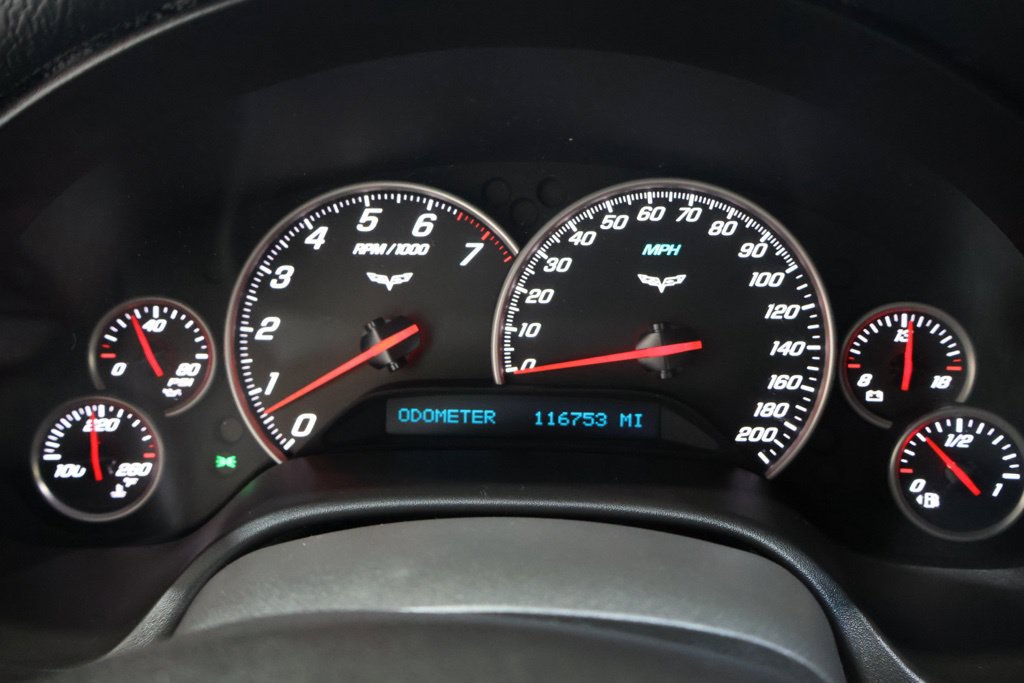 Used 2006 Chevrolet Corvette Coupe w/ Preferred Equipment Group RWD image 23