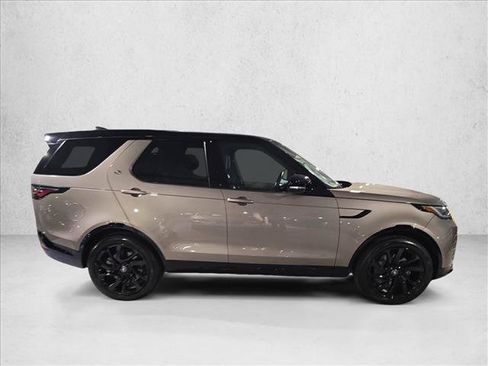 Used 2023 Land Rover Discovery S R-Dynamic AWD/4WD image 4