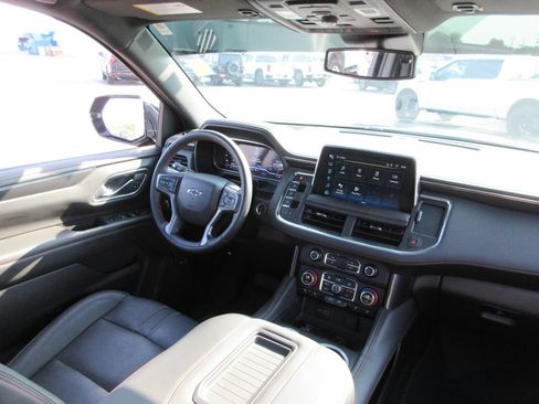 Used 2024 Chevrolet Tahoe RST w/ Sport Performance Package AWD/4WD image 28