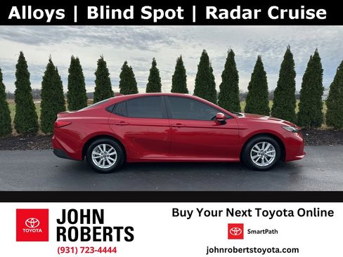 Certified 2025 Toyota Camry LE image 1