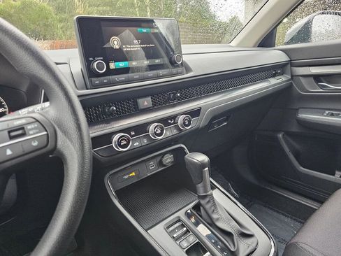 Certified 2025 Honda CR-V LX image 27