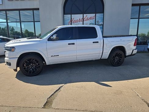Used 2025 RAM 1500 Limited AWD/4WD image 6