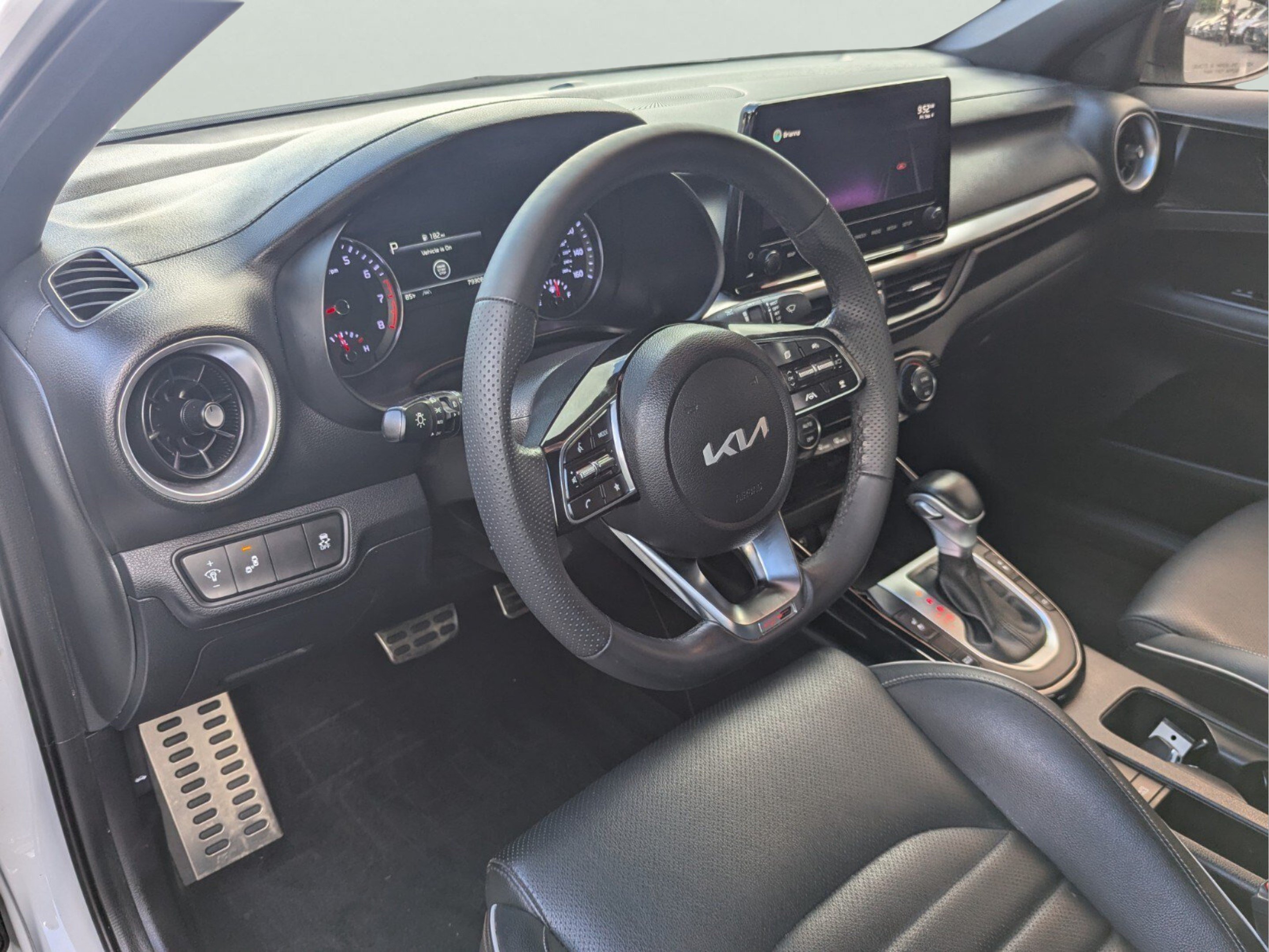 Used 2022 Kia Forte GT-Line w/ GT-Line Premium Package FWD image 10